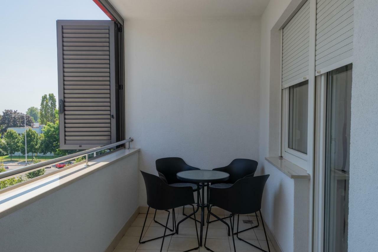 Nanna Apartment Загреб Экстерьер фото